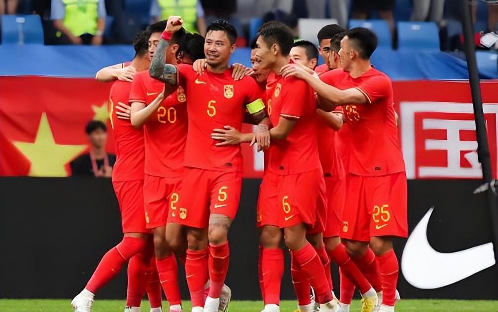 Bwin-好消息！重庆铜梁龙可能首次为国足输送两位新国脚，以官宣为准